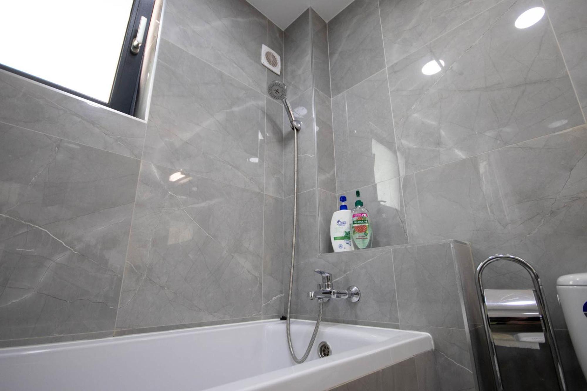 Astar Apartments - Executive Radauţi Bagian luar foto